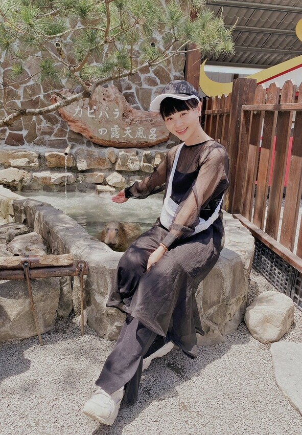 張美阿嬤農場: 近距離接觸笑笑黑面羊、水豚君、羊駝、白袋鼠還有好吃的冰淇淋車輪餅