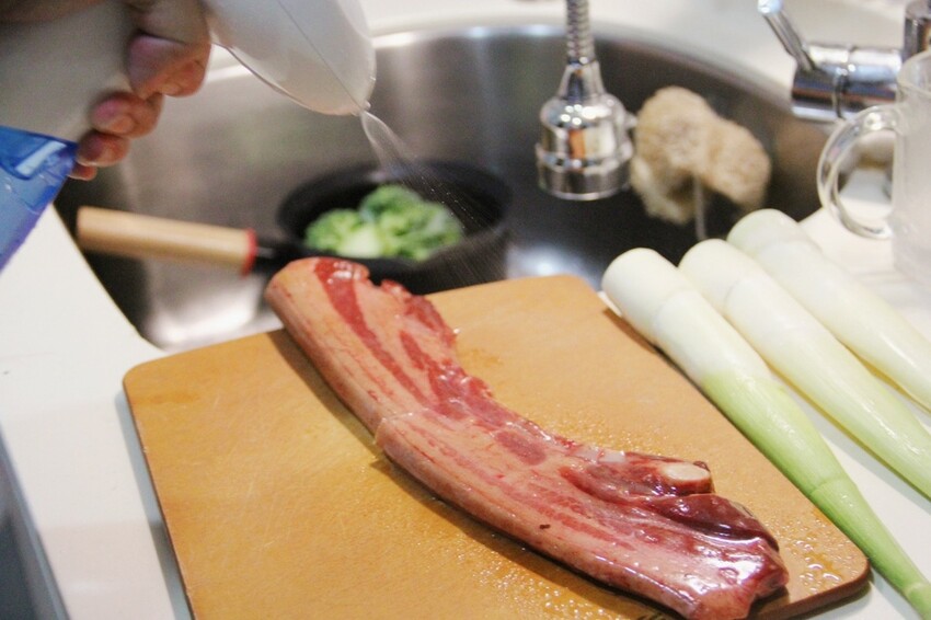 用健康環保的ENOZO鑽石臭氧水機,取代瓶瓶罐罐酒精、清潔劑,還原純淨生活!