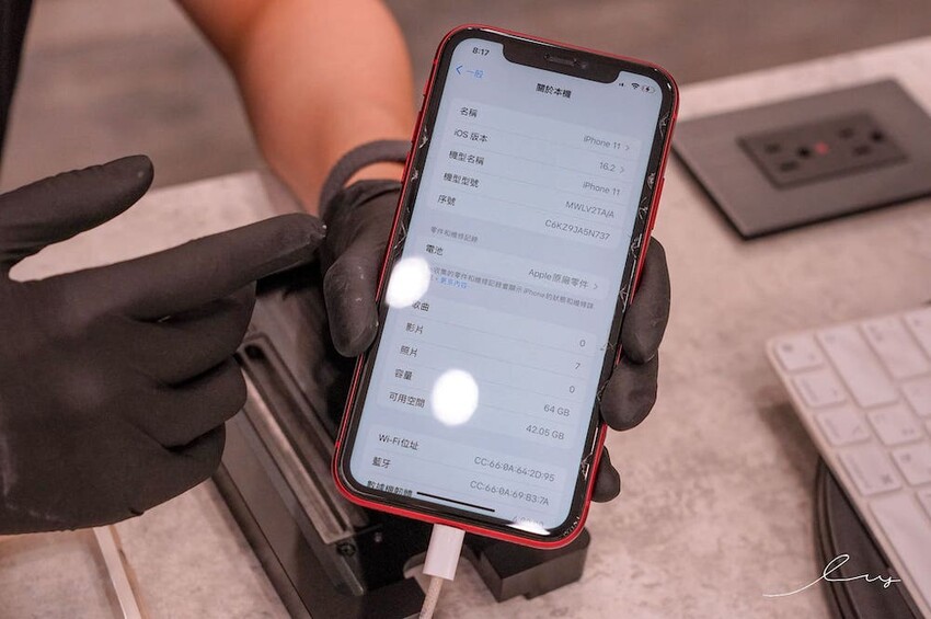 雷神快修 |台中iphone維修推薦!Apple原廠認證維修專門店,零件、維修技術比照原廠,面對面維修快速又省時! - 艾薇覓食趣