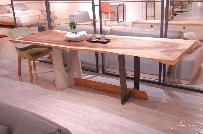 晶華傢俱洲際店 | 台中家具推薦,百款平價精品床墊沙發任君挑選,還有哺乳媽媽必推的沃荷電動單人沙發哦~ - 艾薇覓食趣