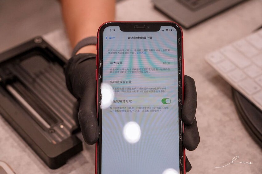 雷神快修 |台中iphone維修推薦!Apple原廠認證維修專門店,零件、維修技術比照原廠,面對面維修快速又省時! - 艾薇覓食趣