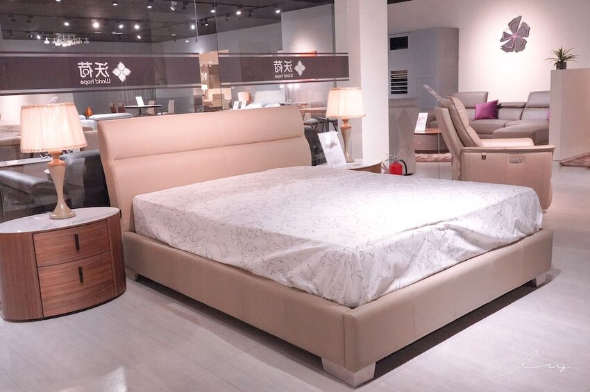 晶華傢俱洲際店 | 台中家具推薦,百款平價精品床墊沙發任君挑選,還有哺乳媽媽必推的沃荷電動單人沙發哦~ - 艾薇覓食趣