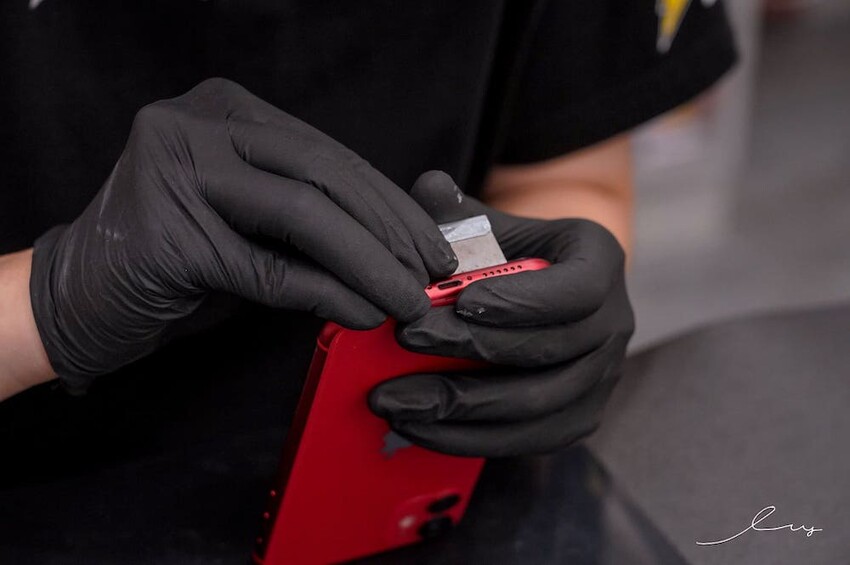 雷神快修 |台中iphone維修推薦!Apple原廠認證維修專門店,零件、維修技術比照原廠,面對面維修快速又省時! - 艾薇覓食趣