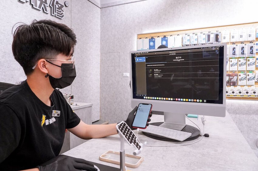 雷神快修 |台中iphone維修推薦!Apple原廠認證維修專門店,零件、維修技術比照原廠,面對面維修快速又省時! - 艾薇覓食趣