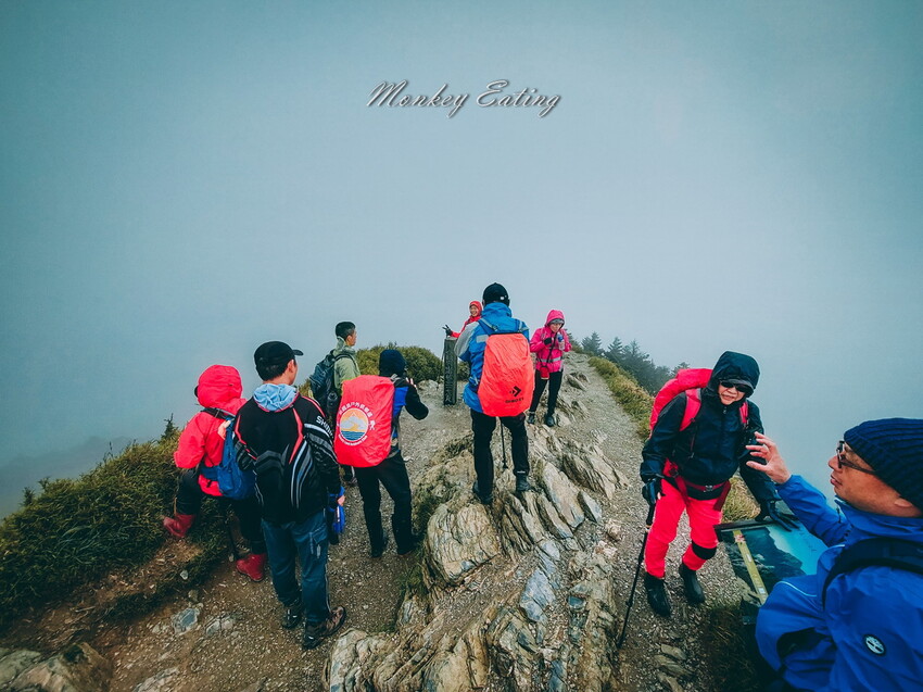 【合歡尖山】合歡群峰新手步道,15分鐘就能登頂,下山就能喝咖啡 - 貪吃猴的幻想