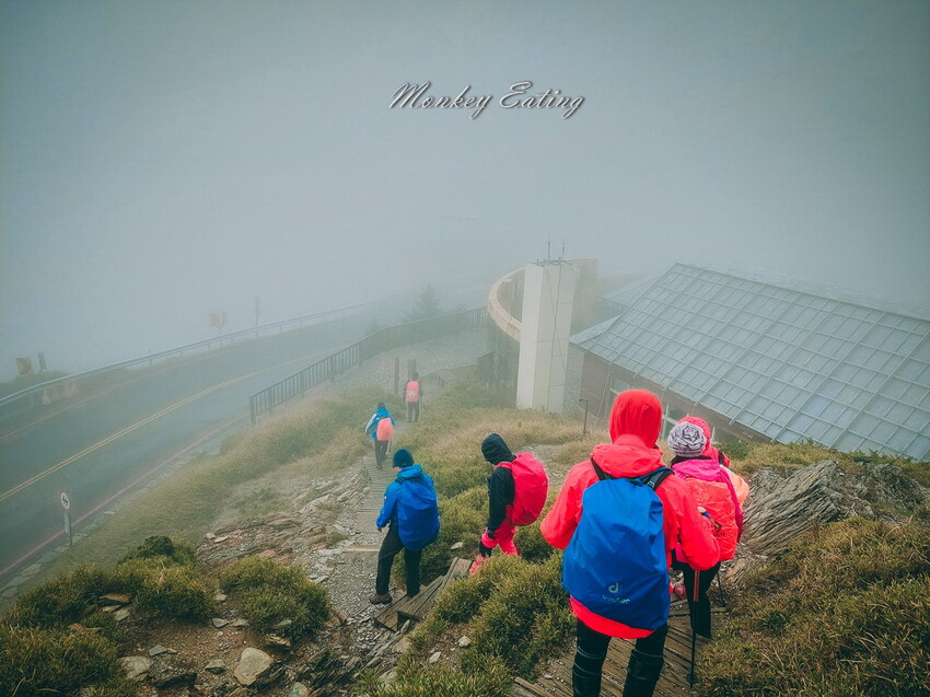 【合歡尖山】合歡群峰新手步道,15分鐘就能登頂,下山就能喝咖啡 - 貪吃猴的幻想