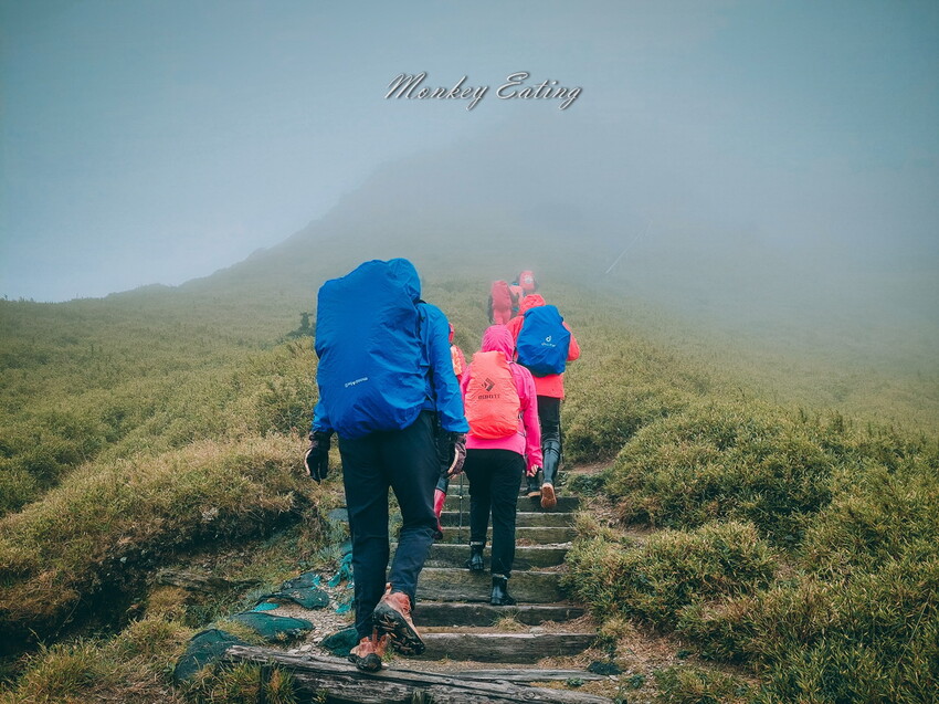 【合歡尖山】合歡群峰新手步道,15分鐘就能登頂,下山就能喝咖啡 - 貪吃猴的幻想