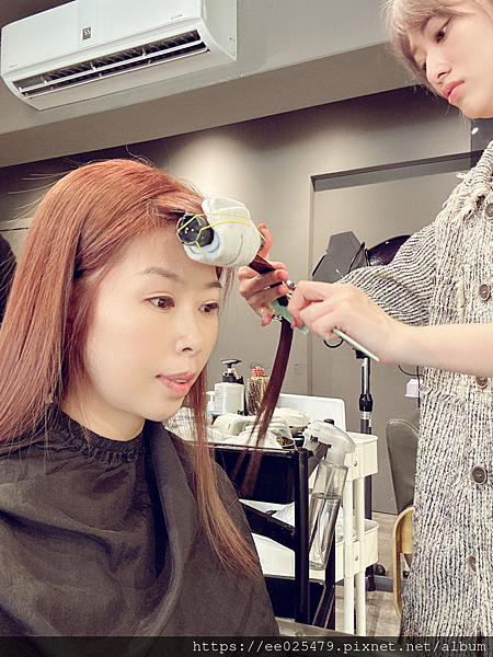 高雄小港髮廊  U Hair 你的髮型燙染髮推薦,夏日就是要有輕盈俏捲髮～