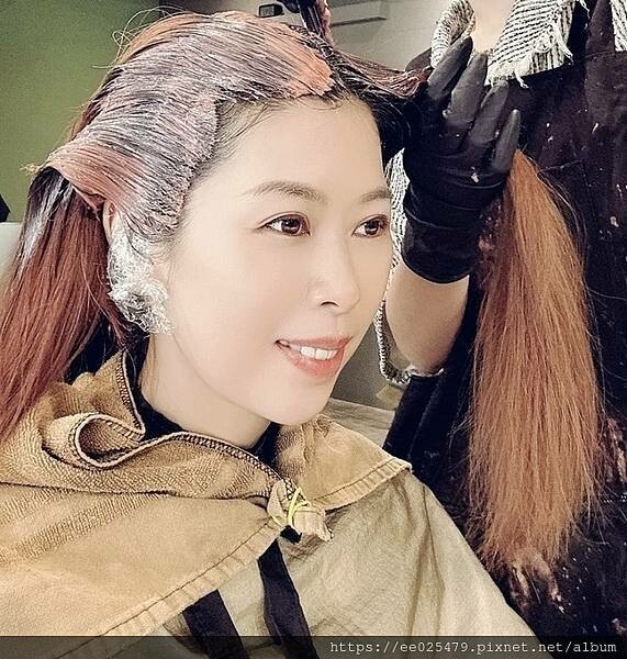 高雄小港髮廊  U Hair 你的髮型燙染髮推薦,夏日就是要有輕盈俏捲髮～