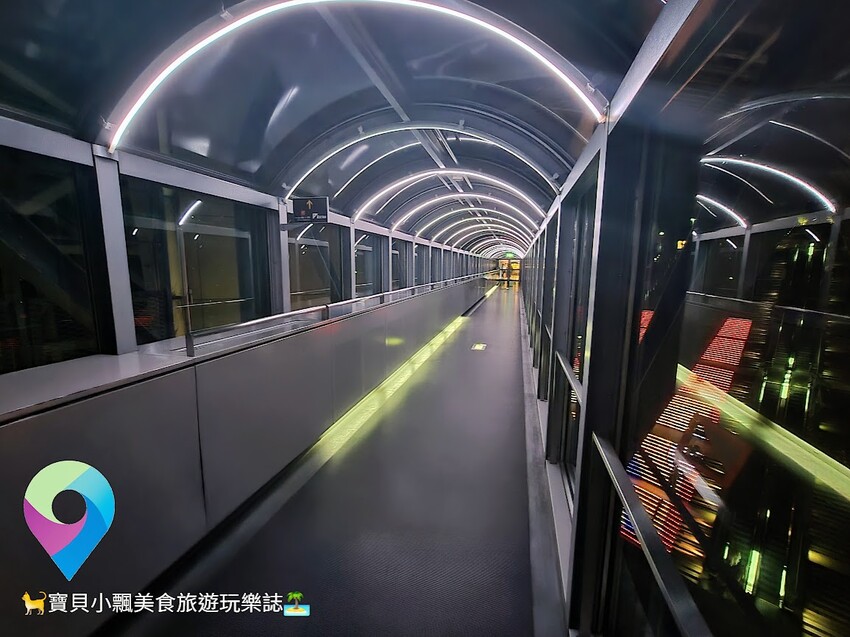 [旅遊]日本 京都 誰說賞景要花錢 免費近距離欣賞京都塔及京都美麗市景 京都駅ビル空中経路