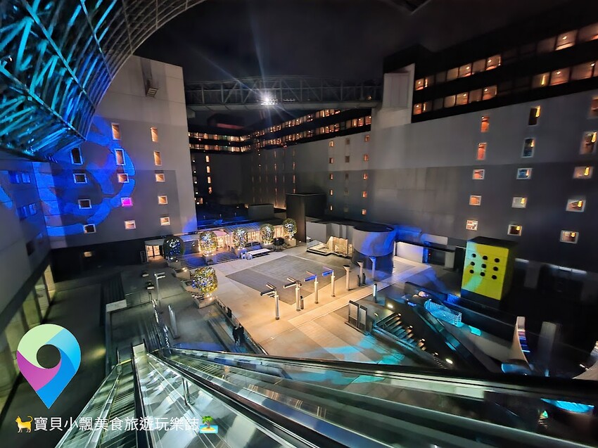 [旅遊]日本 京都 誰說賞景要花錢 免費近距離欣賞京都塔及京都美麗市景 京都駅ビル空中経路