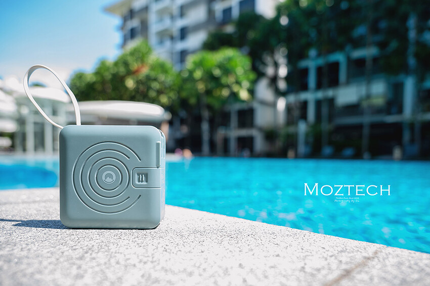 3C 開箱 | MOZTECH 萬能充 Pro | 多功能五合一行動電源 | 高質感旅行必備好物，免帶線還配有 MagSafe  磁吸