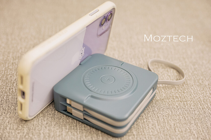 3C 開箱 | MOZTECH 萬能充 Pro | 多功能五合一行動電源 | 高質感旅行必備好物，免帶線還配有 MagSafe  磁吸