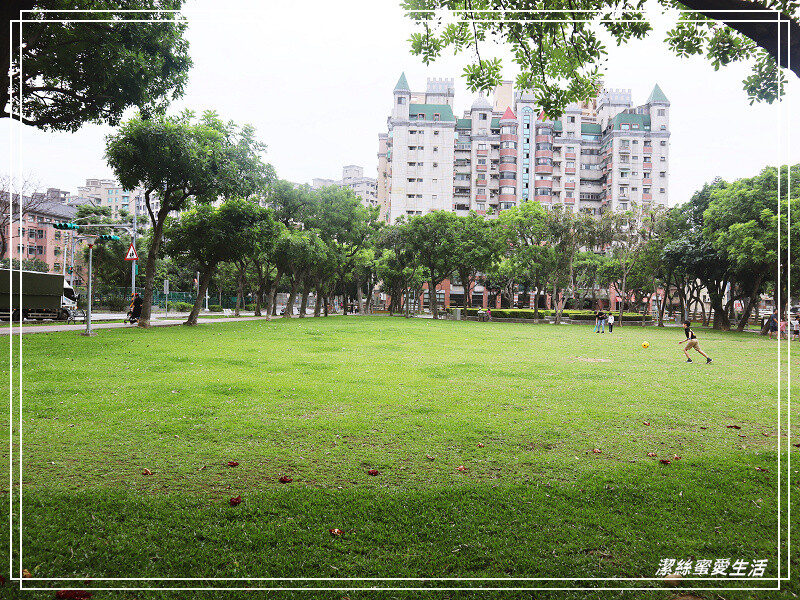 溫州公園-桃園/和恐龍一起玩!侏儸紀主題特色親子公園