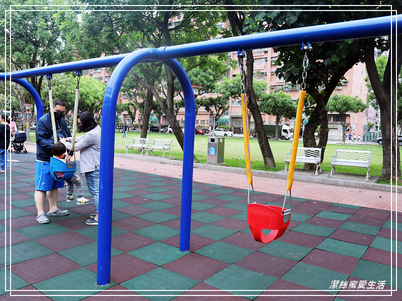 溫州公園-桃園/和恐龍一起玩!侏儸紀主題特色親子公園
