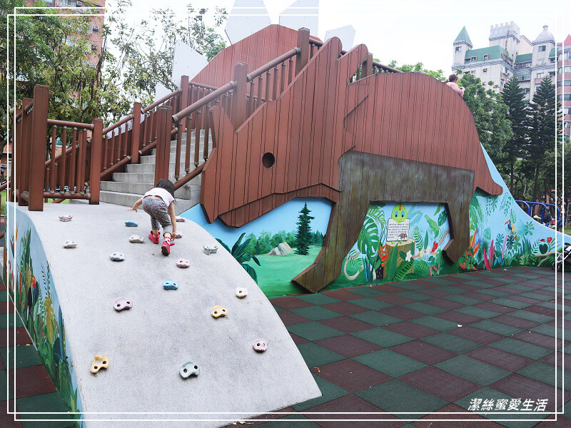 溫州公園-桃園/和恐龍一起玩!侏儸紀主題特色親子公園