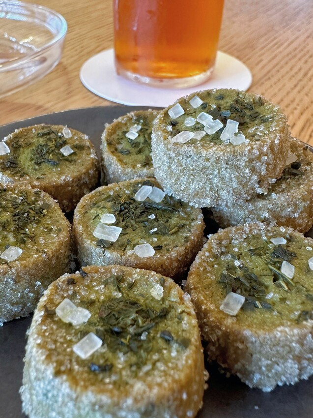 [日本京都美食]京都祇園茶寮Kyoto Gion Saryo｜必點小甜餅、焦糖布丁、培煎紅茶｜八坂神社旁的獨棟咖啡廳｜2樓塌塌米空間超愜意！ - 萍姐愛分享