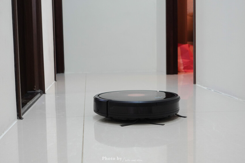 【質感家電】SANSUI山水智能掃拖掃地機器人，陀螺儀導航、支援google音箱、獨立集塵盒/水箱。