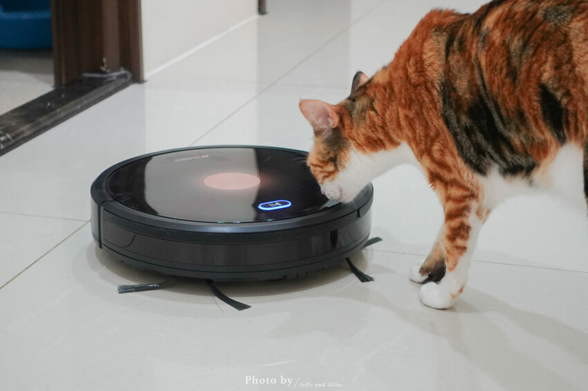 【質感家電】SANSUI山水智能掃拖掃地機器人，陀螺儀導航、支援google音箱、獨立集塵盒/水箱。