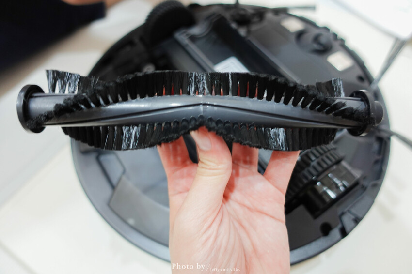 【質感家電】SANSUI山水智能掃拖掃地機器人，陀螺儀導航、支援google音箱、獨立集塵盒/水箱。