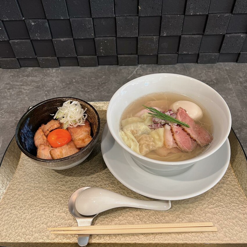 干貝白湯、日本第一鹽味拉麵、還有.....東京池袋拉麵不吃不可6選！