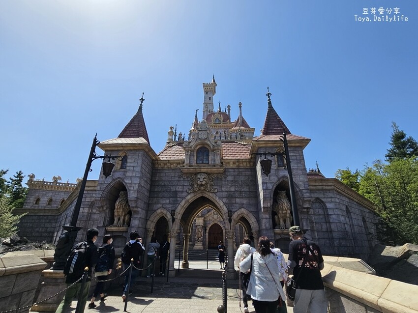 東京迪士尼樂園一日遊攻略｜預約SP券到商店轉「40週年限定扭蛋」 . 迪士尼樂園一日遊紀錄 🌱豆芽出