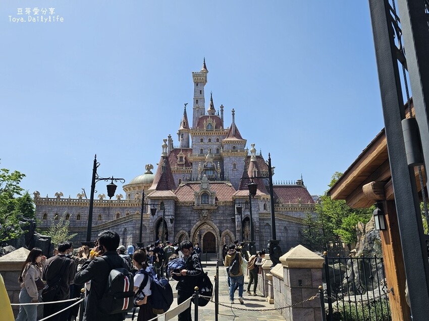 東京迪士尼樂園一日遊攻略｜預約SP券到商店轉「40週年限定扭蛋」 . 迪士尼樂園一日遊紀錄 🌱豆芽出