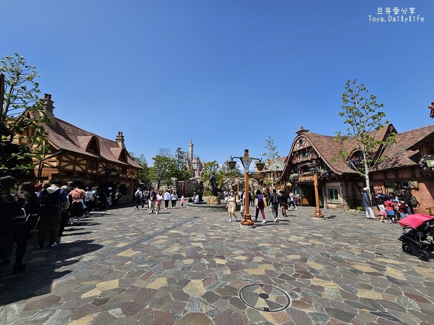 東京迪士尼樂園一日遊攻略｜預約SP券到商店轉「40週年限定扭蛋」 . 迪士尼樂園一日遊紀錄 🌱豆芽出