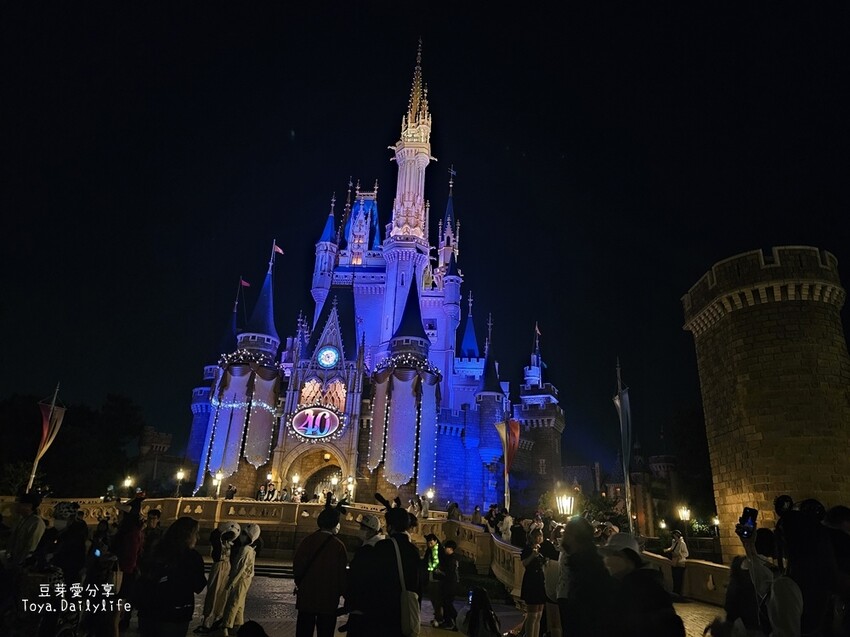 東京迪士尼樂園一日遊攻略｜預約SP券到商店轉「40週年限定扭蛋」 . 迪士尼樂園一日遊紀錄 🌱豆芽出