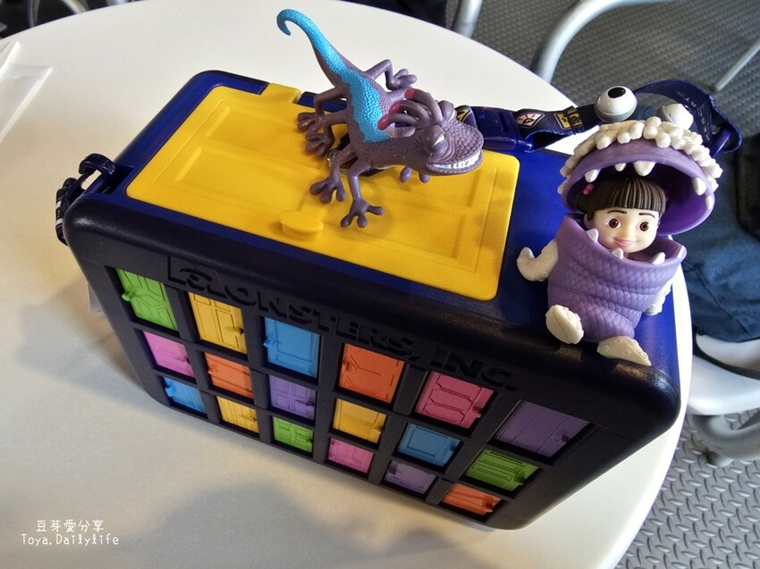 東京迪士尼樂園一日遊攻略｜預約SP券到商店轉「40週年限定扭蛋」 . 迪士尼樂園一日遊紀錄 🌱豆芽出