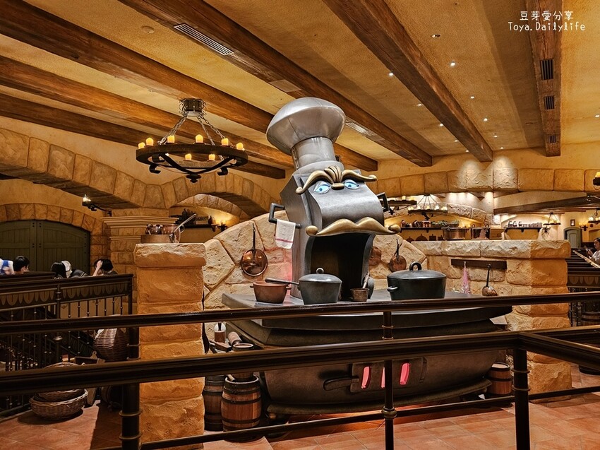 東京迪士尼樂園一日遊攻略｜預約SP券到商店轉「40週年限定扭蛋」 . 迪士尼樂園一日遊紀錄 🌱豆芽出