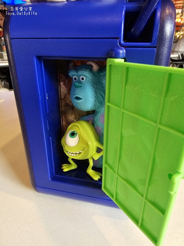 東京迪士尼樂園一日遊攻略｜預約SP券到商店轉「40週年限定扭蛋」 . 迪士尼樂園一日遊紀錄 🌱豆芽出