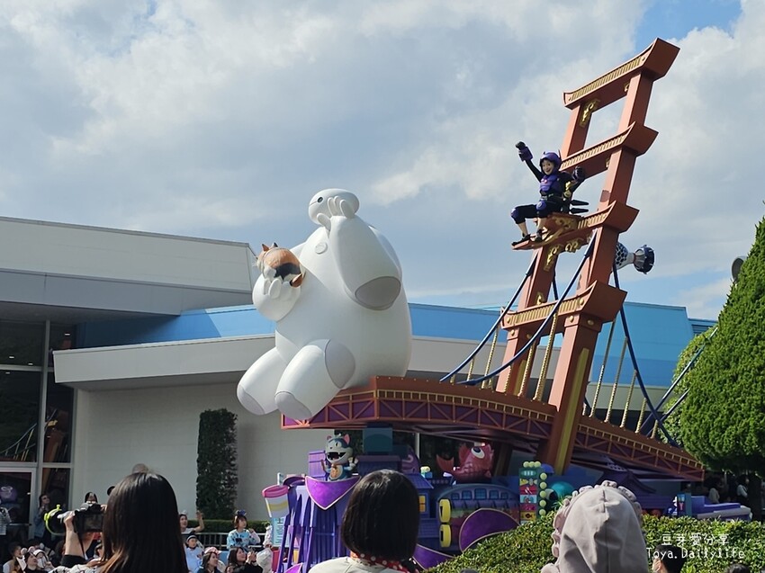 東京迪士尼樂園一日遊攻略｜預約SP券到商店轉「40週年限定扭蛋」 . 迪士尼樂園一日遊紀錄 🌱豆芽出