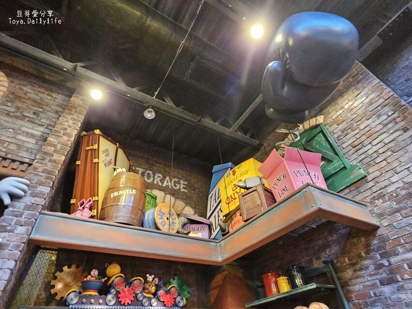 東京迪士尼樂園一日遊攻略｜預約SP券到商店轉「40週年限定扭蛋」 . 迪士尼樂園一日遊紀錄 🌱豆芽出