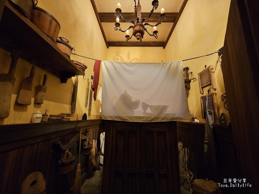 東京迪士尼樂園一日遊攻略｜預約SP券到商店轉「40週年限定扭蛋」 . 迪士尼樂園一日遊紀錄 🌱豆芽出