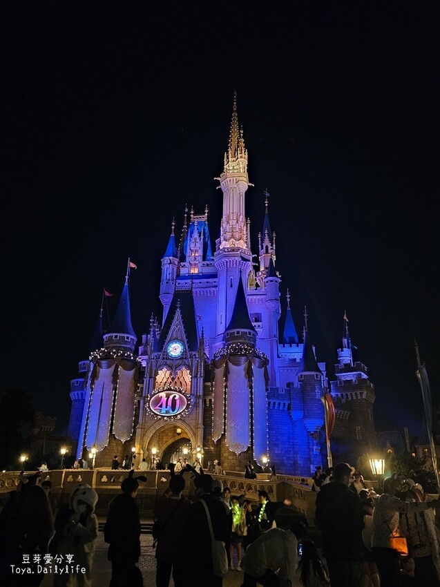 東京迪士尼樂園一日遊攻略｜預約SP券到商店轉「40週年限定扭蛋」 . 迪士尼樂園一日遊紀錄 🌱豆芽出