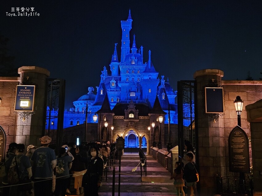 東京迪士尼樂園一日遊攻略｜預約SP券到商店轉「40週年限定扭蛋」 . 迪士尼樂園一日遊紀錄 🌱豆芽出