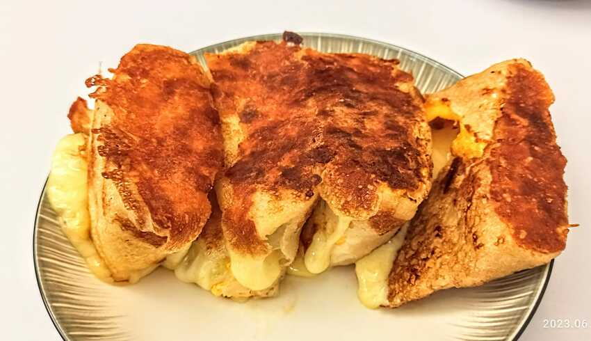 食記 - 高雄 三民區 小搞搞叭噗蛋餅專賣