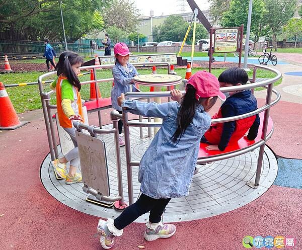 ★桃園公園★ 大溪埔頂公園,萬坪森林一次可以玩三座遊戲場,滾輪溜滑梯/高空溜索/樹屋/旋轉盤/攀爬闖關區(附地圖)