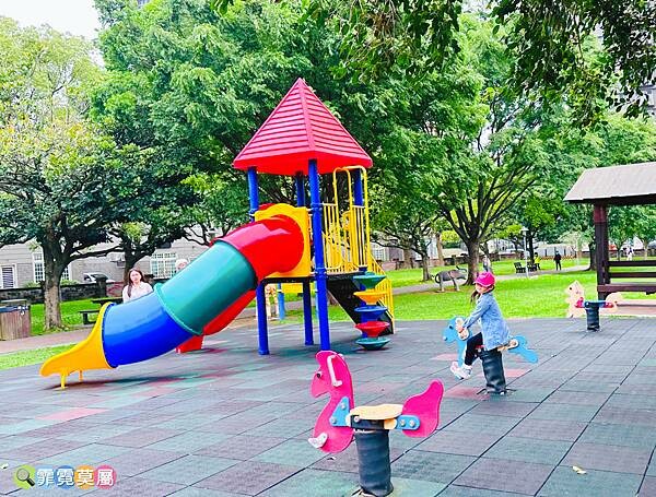★桃園公園★ 大溪埔頂公園,萬坪森林一次可以玩三座遊戲場,滾輪溜滑梯/高空溜索/樹屋/旋轉盤/攀爬闖關區(附地圖)