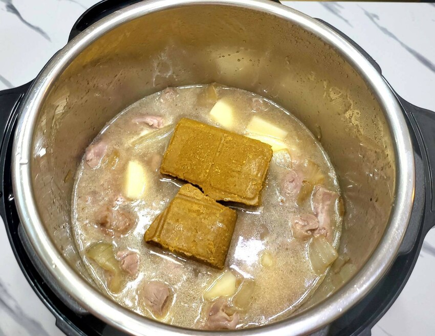 【食譜分享】豬小里肌懶人咖哩，好吃不用等！不用隔夜就能馬上享有的美味！