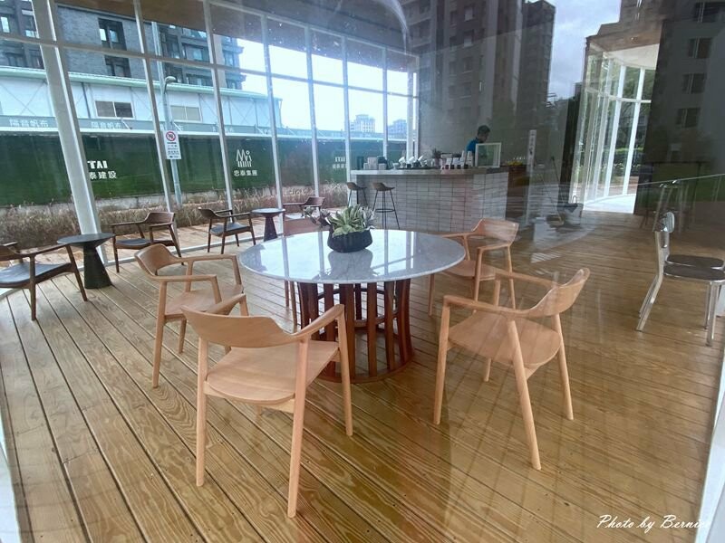 深澤直人 X VWI Coffee House~街道美術館唯美玻璃屋咖啡廳 快閃66天 @Bernice的隨手筆記
