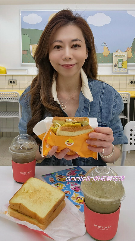 ◎【首爾超人氣 Isaac Toast 明洞聖堂店 (有中文服務)】首爾必吃，最愛他的美乃滋！