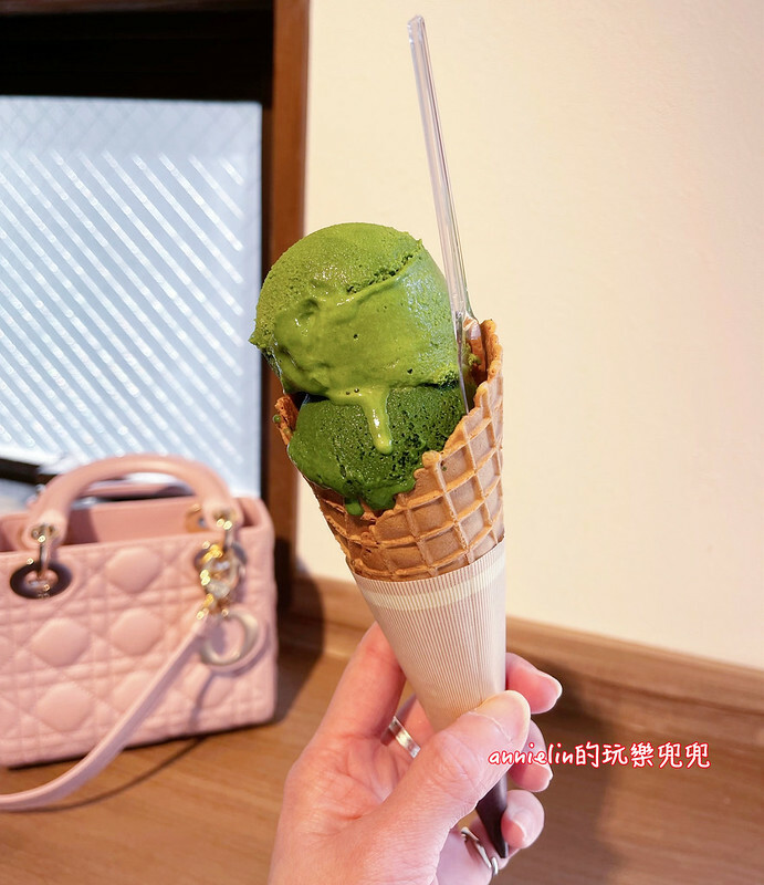 ◎【東京(淺草)超級排隊名店-壽壽喜園】世界最濃的抹茶冰淇淋、極濃郁抹茶團子,真的很厲害!