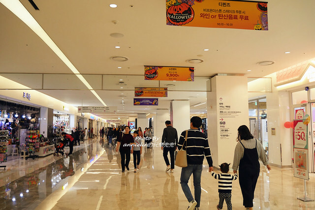 ◎【首爾 coex mall 星空圖書館－巨型書架太震撼】超浪漫根本拍韓劇，看不懂韓文書沒關係，文青拍照或IG打卡