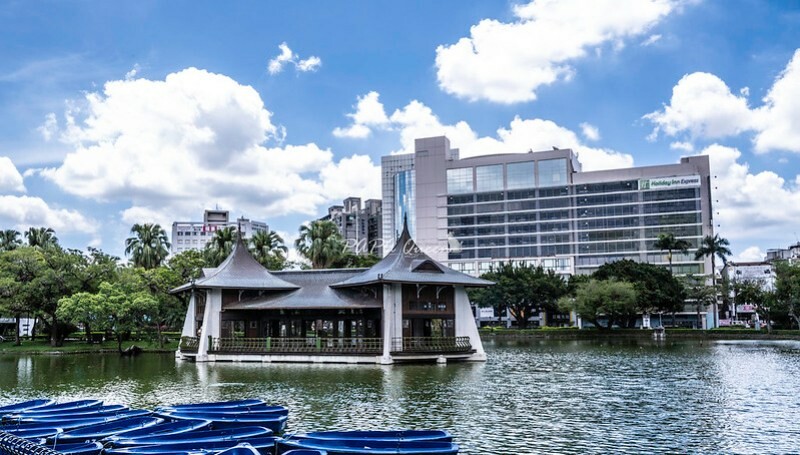台中景點 ｜臺中公園 湖心亭划船是經典！台中年代最古老公園
