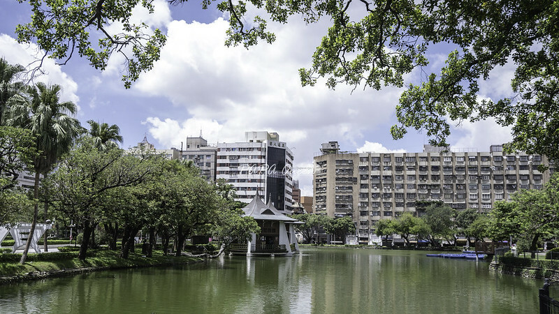 台中景點 ｜臺中公園 湖心亭划船是經典！台中年代最古老公園