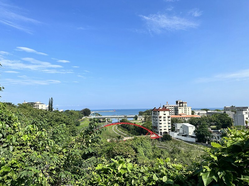 【台灣，花蓮】台灣好行縱谷花蓮線郵輪式公車玩花蓮；搭公車遊：慶修院、鯉魚潭、花蓮觀光糖廠、雲山水、松