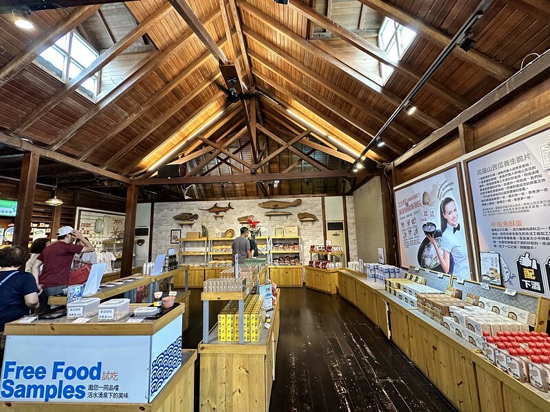 【台灣，花蓮】台灣好行縱谷花蓮線郵輪式公車玩花蓮；搭公車遊：慶修院、鯉魚潭、花蓮觀光糖廠、雲山水、松