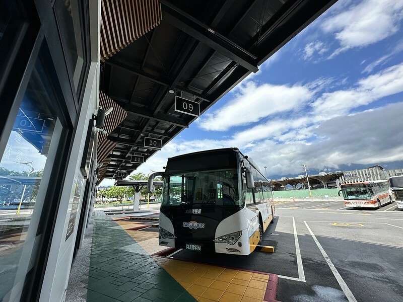 【台灣，花蓮】台灣好行縱谷花蓮線郵輪式公車玩花蓮；搭公車遊：慶修院、鯉魚潭、花蓮觀光糖廠、雲山水、松